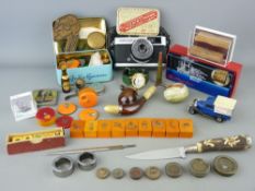 Group of collectables including an Art Deco white metal powder compact, a quantity of bakelite