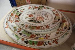 THREE DAVENPORT PLATTERS of oval form in Indian Tree type transfer decoration, includes large