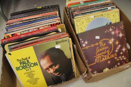 A QUANTITY OF VINYL RECORDS