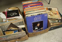 QUANTITY OF MIXED VINYL RECORDS
