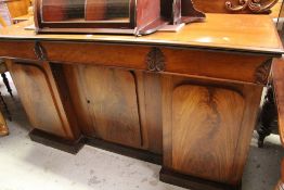 A LARGE VICTORIAN MAHOGANY RAILBACK SIDEBOARD