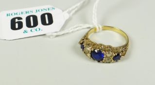 9 CARAT YELLOW GOLD SAPPHIRE SET RING 2.7 grams approx