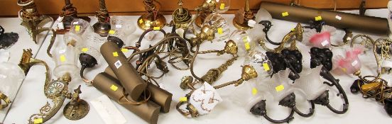 A PARCEL OF MIXED LIGHT FITTINGS for wall mounting including picture lights, ornamental gilt metal