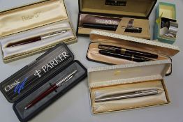 COLLECTABLES, SMALL TRAY to include various boxed fountain pens to include Shaeffer, Parker ETC some