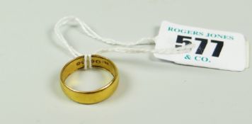 22 CARAT GOLD WEDDING BAND 4.4 grams approx.