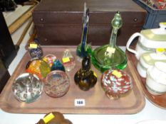 COLLECTION OF 20TH CENTURY GLASS, PAPERWEIGHTS ETC