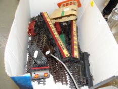 SMALL PARCEL OF 00-GAUGE RAILWAY ITEMS