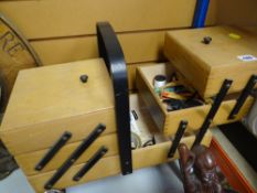 VINTAGE CONCERTINA-STYLE SEWING BOX with carry handle and contents