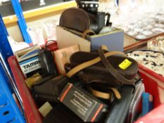 CRATE OF VARIOUS VINTAGE CAMERAS & EQUIPMENT including Leika together with cased Belvedere