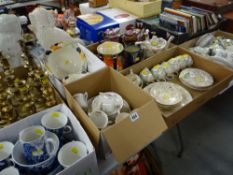 COLLECTION OF MIXED CHINA including Royal Albert Silver Maple and other patterned teaware, wash bowl