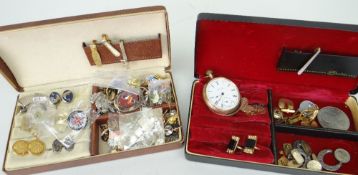 VINTAGE BRASS POCKET WATCH & MIXED JEWELLERY, BROOCHES ETC including 9ct yellow gold cuff links