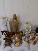 A GROUP OF COLLECTABLE FIGURINES by Lladro, Doulton and Staffordshire potteries including 'Falstaff'