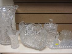 FINE QUALITY WAISTED HEAVY GLASS VASE, 31cms height, similar quality glass bowl and other glassware