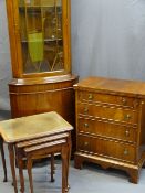A REPRODUCTION MAHOGANY CHEST OF DRAWERS, glazed top corner cupboard and set of three mahogany