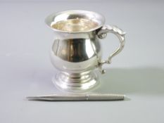 A SILVER BALUSTER FORM TANKARD and a propelling pencil, Birmingham 1911 and 1964 dates respectively,