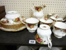 A PARCEL OF ROYAL ALBERT 'OLD COUNTRY ROSES' TEAWARE