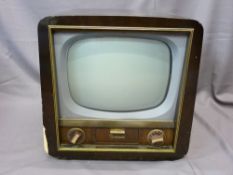 VINTAGE MAHOGANY CASED PYE CONTINENTAL CTM.17 TV