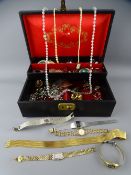 VINTAGE JEWELLERY BOX & CONTENTS