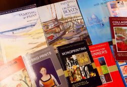 LARGE QUANTITY OF BOOKS RELATING TO DRAWING & DRAWING TECHNIQUES including 'Figure Drawing Comes