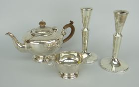 TWO PIECE SILVER TEA SET comprising tea pot and cream jug, Birmingham hallmarked 1931 (15 troy Ozs