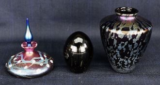 OKRA IRIDESCENT GLASS SCENT BOTTLE, signed and dated 1990, 11.25cms high, together with a similar