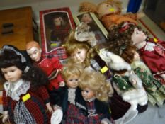 ASSORTED COLLECTORS DOLLS