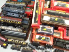 BOXED & LOOSE OO GAUGE RAILWAY CARRIAGES & LOCOMOTIVES including Hornby, Mainline (many in 'barn'