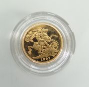 CASED QUEEN ELIZABETH II GOLD HALF SOVEREIGN 1997