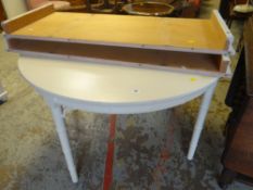 PAINTED WHITE CIRCULAR BAMBOO EFFECT EXTENDING DINING TABLE