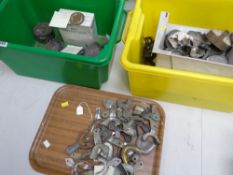 ASSORTED DENTAL DENTAL TECHNICIAN'S ITEMS mainly for denture making including denture flasks,