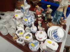 ASSORTED QUALITY CERAMICS including Royal Doulton figurines, Royal Worcester, Portmeirion ETC