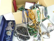 ASSORTED COSTUME & DRESS JEWELLERY to include bar brooches, compacts, beads, trinket box, ladies