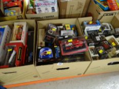 ASSORTED MAKES OF BOXED DIECAST VEHICLES