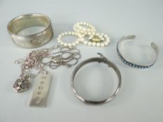 ASSORTED JEWELLERY mainly silver including Birmingham hallmarked bangle, pearls, silver ingot