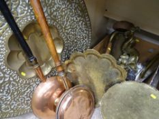 GOOD SELECTION OF VINTAGE COPPER & BRASSWARE including an acorn knop kettle, an unusual bed warmer