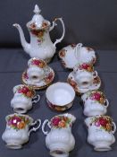 GOOD PARCEL OF ROYAL ALBERT 'OLD COUNTRY ROSES' TEA & COFFEEWARE