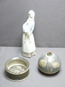 MATCHING DENBY VASE & BOWL SET and a Lladro lady