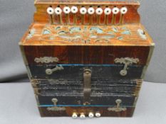 VINTAGE SQUEEZEBOX
