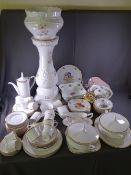 SPODE GOLDEN STRAWBERRY DINNER & TEAWARE, approximately seventy pieces, a parcel of assorted mixed