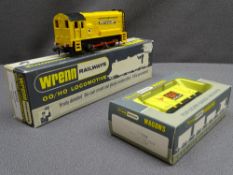 WRENN - W2243 'DUNLOP' DIESEL ELECTRIC SHUNTER with boxed Dunlop ventilated van W5004, boxed with