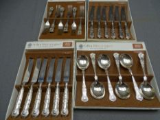 ARTHUR PRICE OF LONDON - Arden plates, four boxed sets of Queen's cutlery