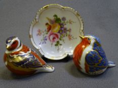 ROYAL CROWN DERBY - two gold stopper bird paperweights and a Derby Posies pin dish