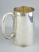 SOLID SILVER TANKARD, Sheffield 1941, maker Walker and Hall, 11.7 troy ozs, 12.5cms H