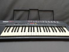 YAMAHA PSR - 3 ELECTRONIC KEYBOARD E/T
