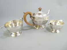 THREE PIECE SILVER TEA SERVICE, Birmingham 1931, maker Henry Clifford Davis, 29.5 troy ozs