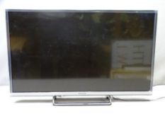 PANASONIC FLATSCREEN TV, Model TX32DS500B E/T