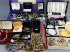 VENETIAN, ORIENTAL STERLING SILVER & OTHER JEWELLERY ETC, a good quantity to include a chase