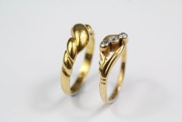 An 18ct Yellow Gold Three-Stone Diamond Ring