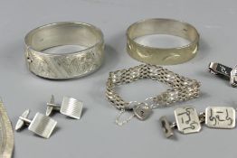 Quantity of Silver Jewellery