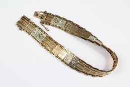 A Lady's 9ct White and Yellow Gold Bracelet
